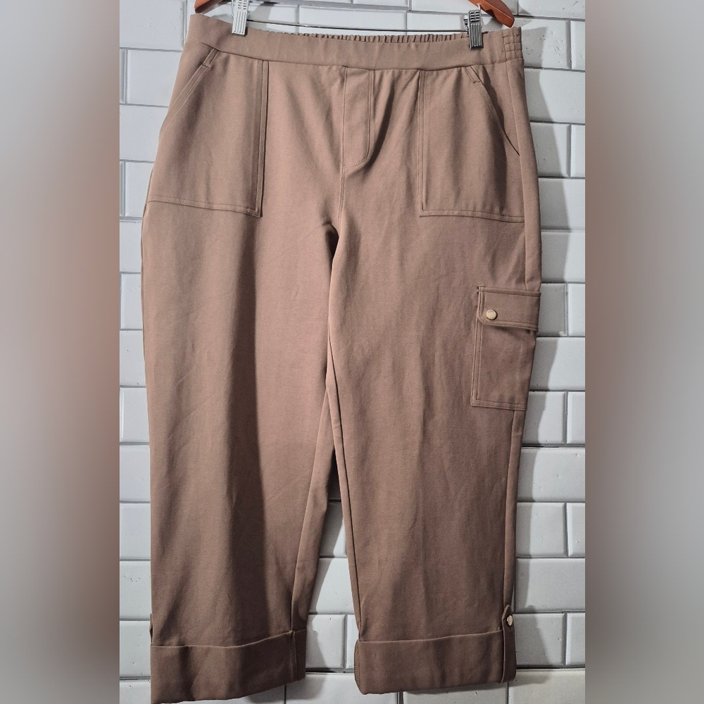 Susan Graver Ladies Dark Taupe Soft Jersey Stretch Cargo Style Pant Cropped Cuff